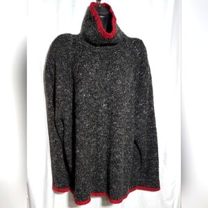 Women's '90's Venezia Winter Gray w/Red Trim Sweater‎ | Size 26 - 28